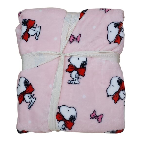 Peanuts Snoopy Twin Plush Throw Blanket Pink 60x90 By Berkshire Cozy & Soft - Picture 2 of 7